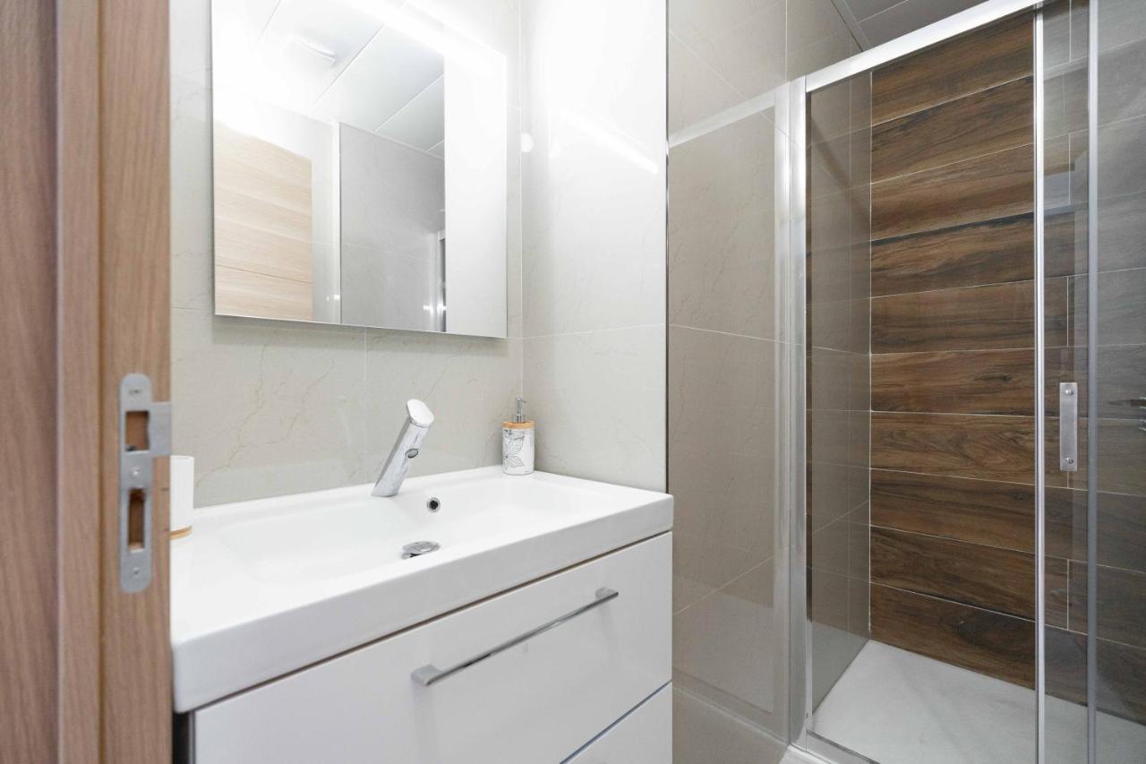 Les Petits Pavillons Appartements Standing 1 Chambre 4 Pers Clim Vieux-Port Marseille Exterior photo